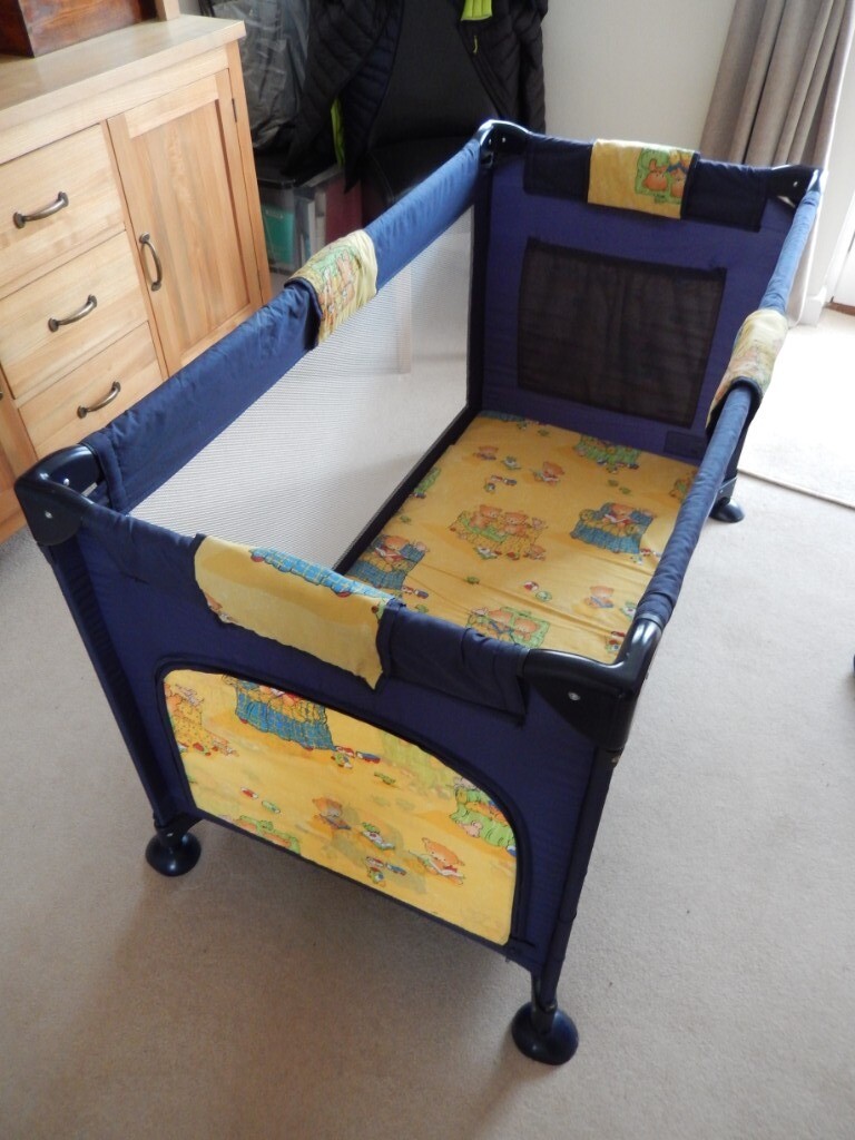 kiddio travel cot